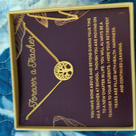 Jewelry - Picture 2 of 4